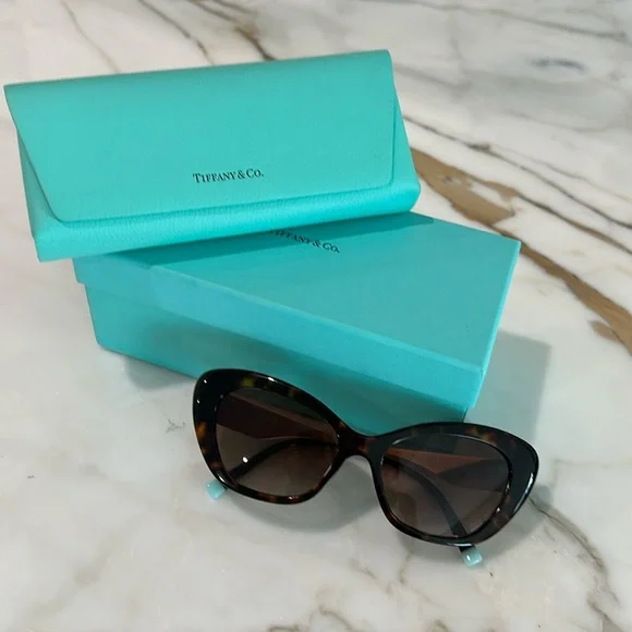 Tiffany & Co. | Accessories | Tiffany Co Sunglasses Tf 458  display picture 2